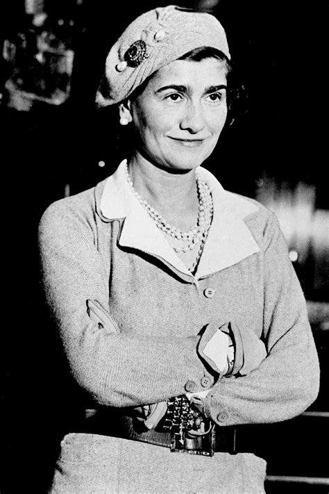 como era coco chanel|Coco Chanel biografia corta.